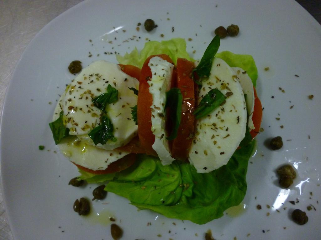 Il Rio Di Vorno Hotel คาปานโนริ ภายนอก รูปภาพ