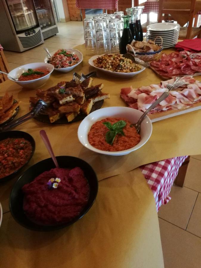 Il Rio Di Vorno Hotel คาปานโนริ ภายนอก รูปภาพ